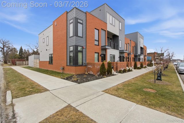 2744 Harrison Street, Detroit, MI 48216