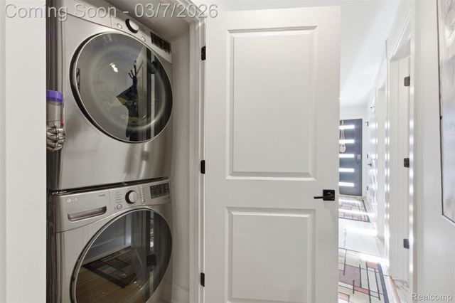 2744 Harrison Street, Detroit, MI 48216