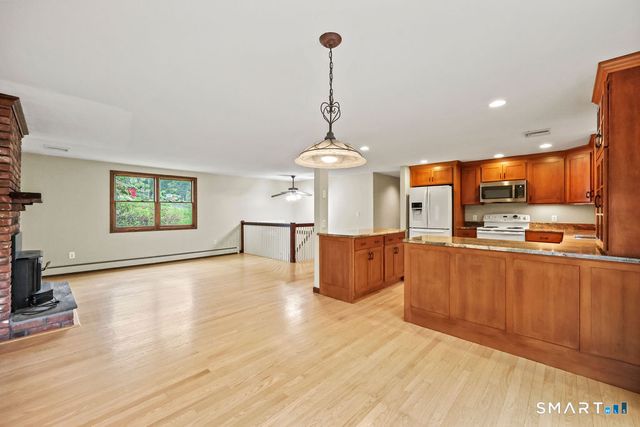 36 Freedom Drive, Canton, CT 06019