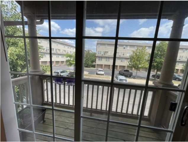 2806 Barclay Way, Ann Arbor, MI 48105