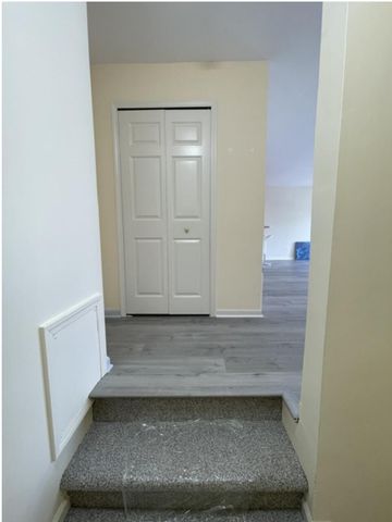 2806 Barclay Way, Ann Arbor, MI 48105