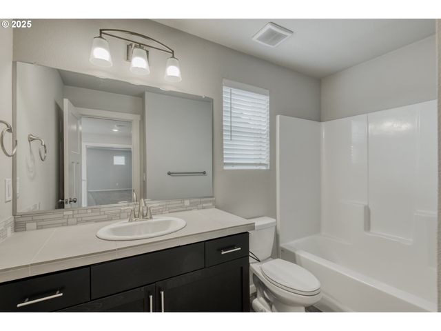 6443 Se 22ND St, Gresham, OR 97080