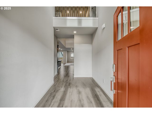 6443 Se 22ND St, Gresham, OR 97080