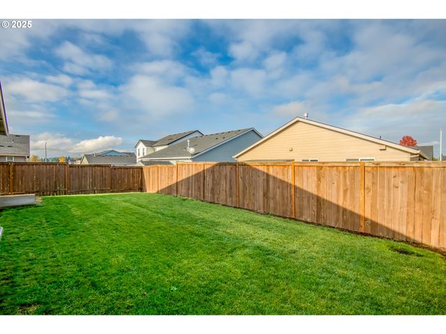 6443 Se 22ND St, Gresham, OR 97080