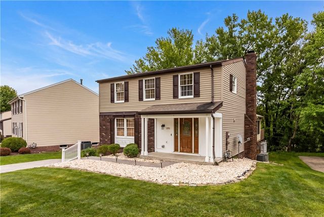 121 Penncrest Drive, White Oak, PA 15131