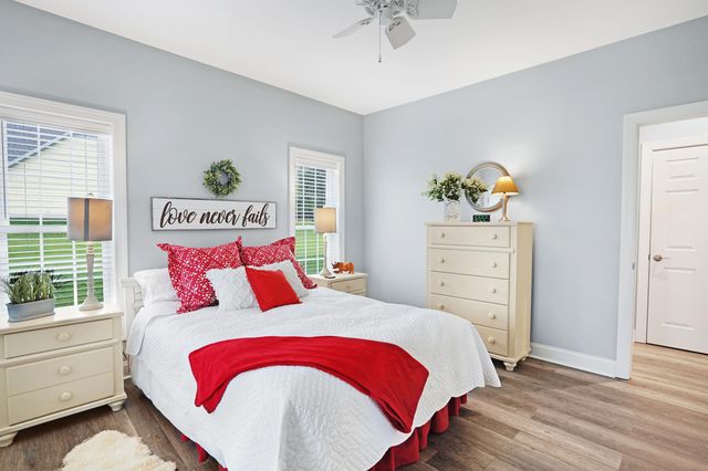 1058 Eagle Crest LN, Moneta, VA 24121