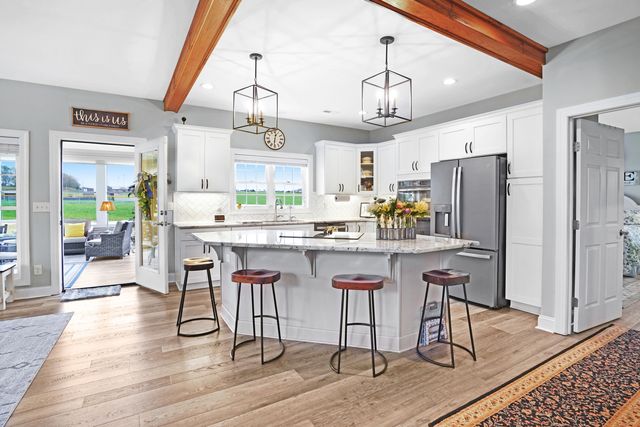 1058 Eagle Crest LN, Moneta, VA 24121