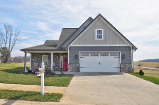 1058 Eagle Crest LN, Moneta, VA 24121
