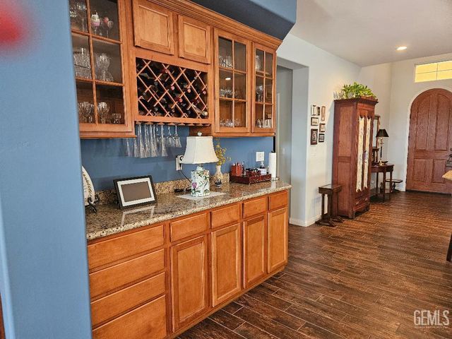 11920 Kettering Drive, Bakersfield, CA 93312