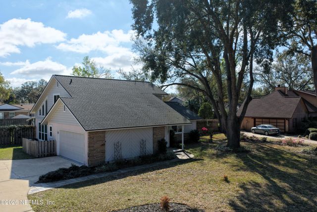 287 GLENEAGLES Drive, Orange Park, FL 32073