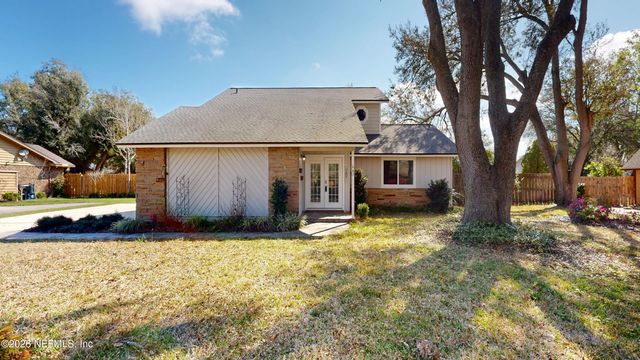 287 GLENEAGLES Drive, Orange Park, FL 32073