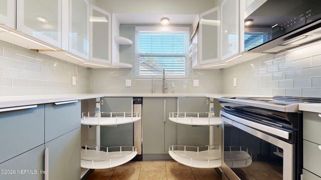 287 GLENEAGLES Drive, Orange Park, FL 32073