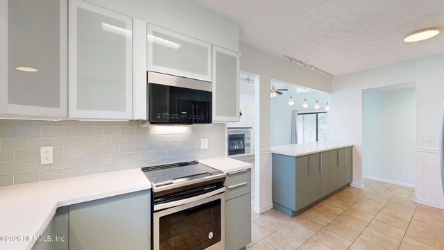 287 GLENEAGLES Drive, Orange Park, FL 32073