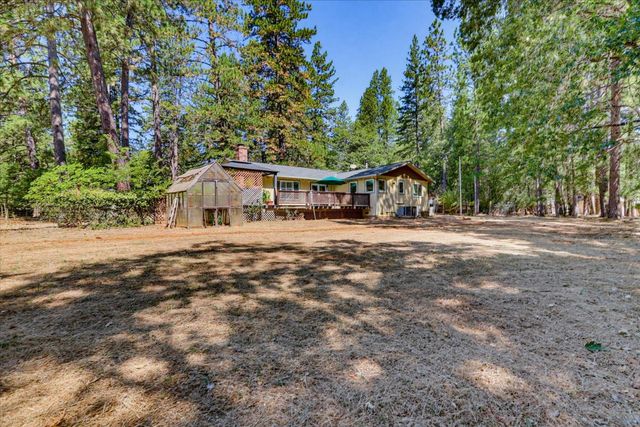 16067 Langley Pl, Grass Valley, CA 95946