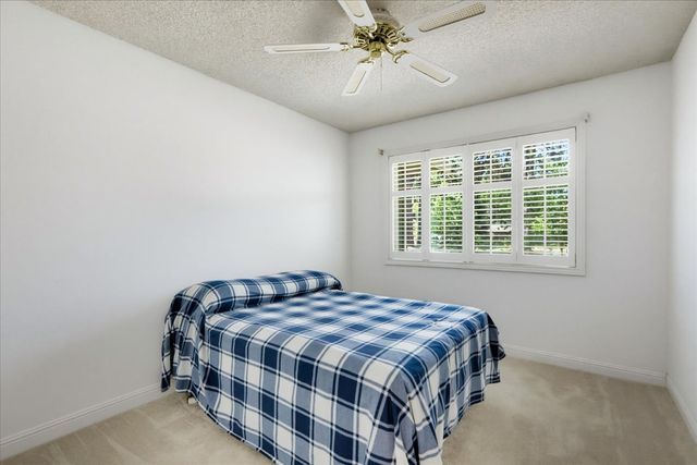 16067 Langley Pl, Grass Valley, CA 95946