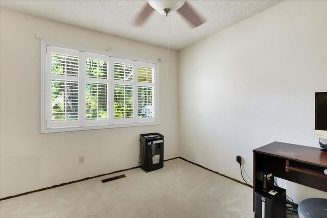 16067 Langley Pl, Grass Valley, CA 95946