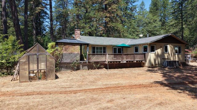 16067 Langley Pl, Grass Valley, CA 95946