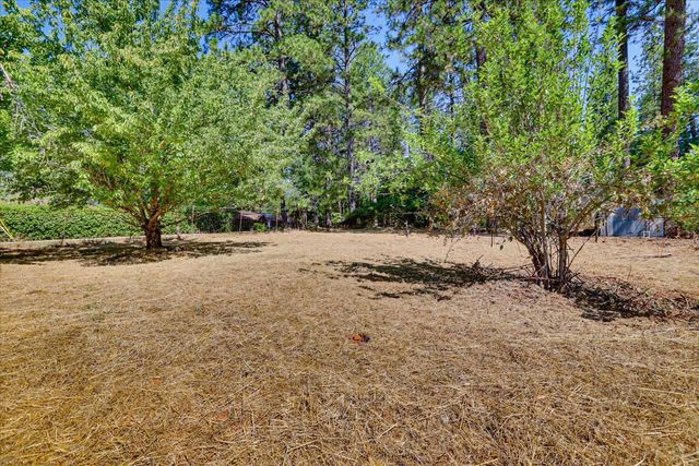 16067 Langley Pl, Grass Valley, CA 95946