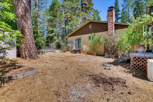 16067 Langley Pl, Grass Valley, CA 95946