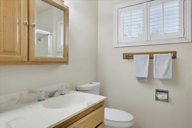 16067 Langley Pl, Grass Valley, CA 95946