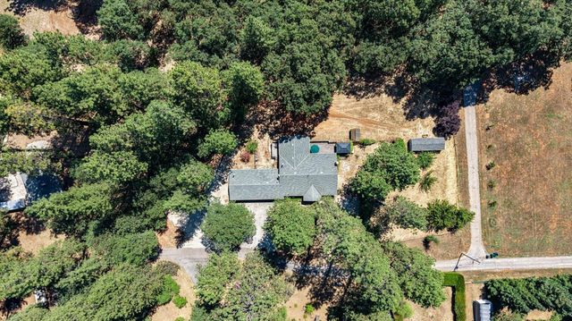 16067 Langley Pl, Grass Valley, CA 95946