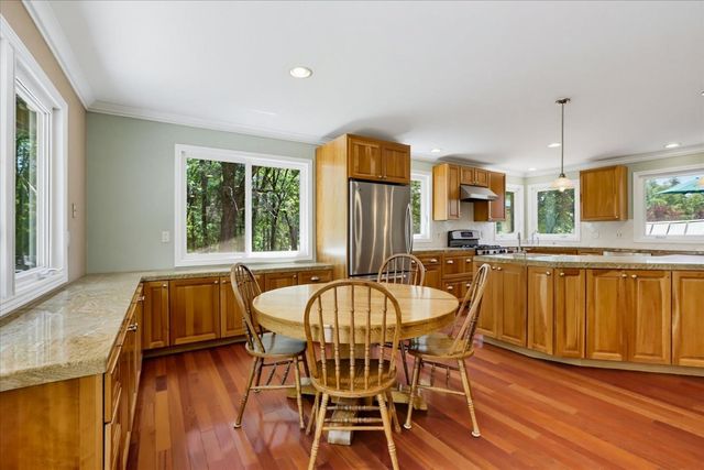 16067 Langley Pl, Grass Valley, CA 95946
