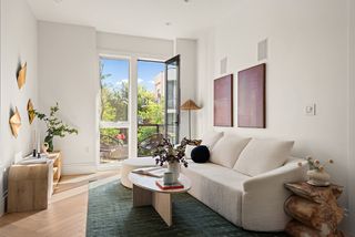 170 WEST Street # 302, New York City, NY 11222