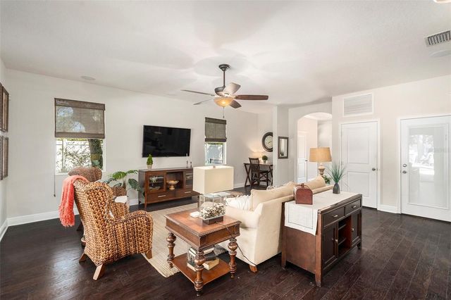 5701 S MACDILL AVENUE, Tampa, FL 33611