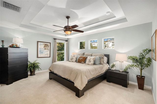 5701 S MACDILL AVENUE, Tampa, FL 33611