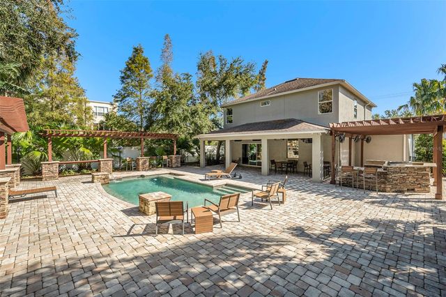 5701 S MACDILL AVENUE, Tampa, FL 33611