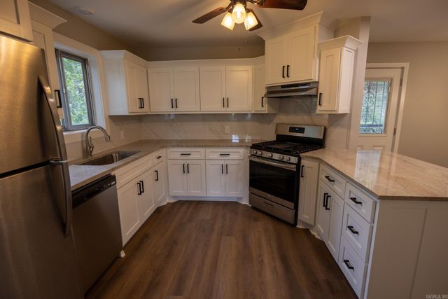 8 Brookridge Cove, Little Rock, AR 72205