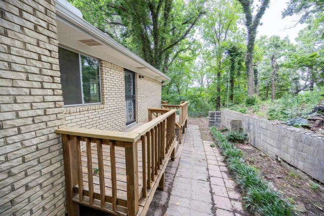8 Brookridge Cove, Little Rock, AR 72205