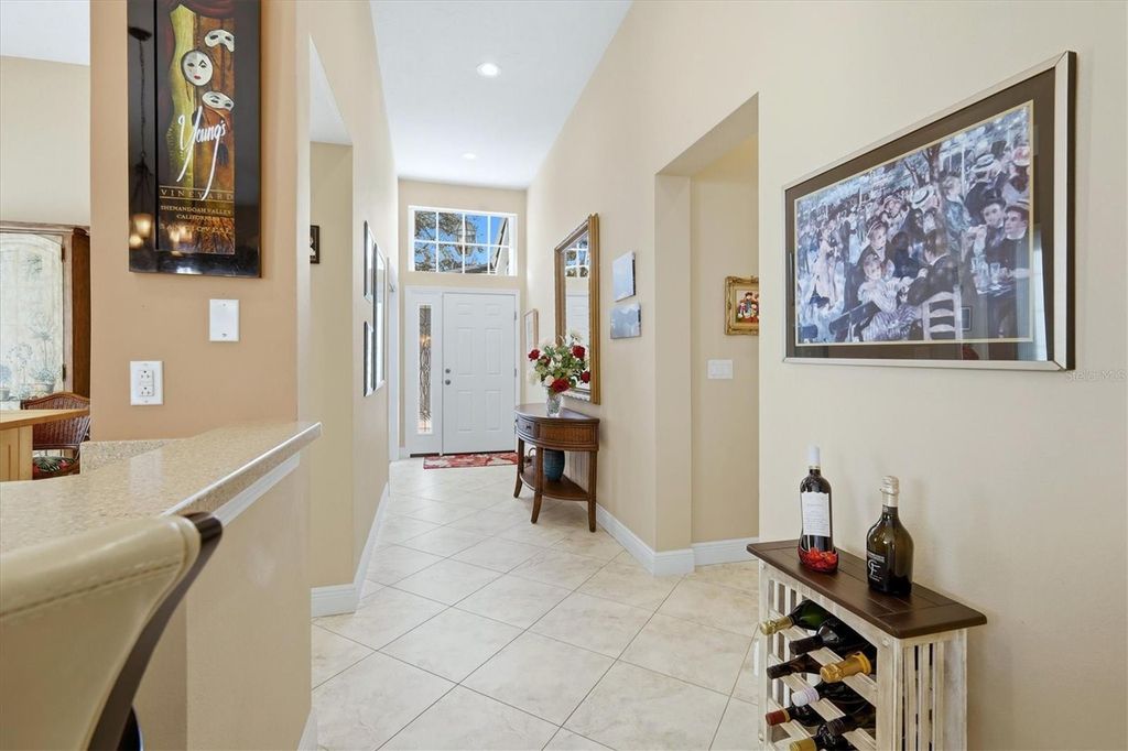 Image 6 of property listing at 7623 WHITEBRIDGE GLEN, University Park, FL 34201