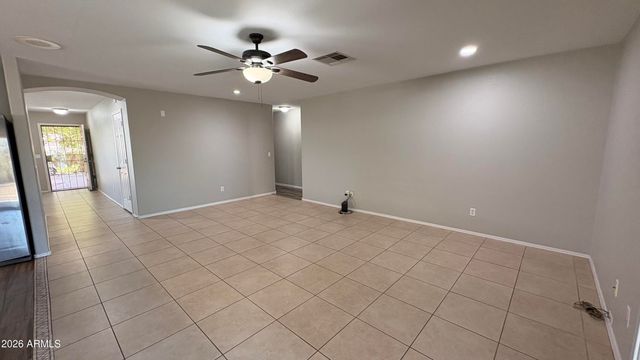 8955 W Charleston Avenue, Peoria, AZ 85382