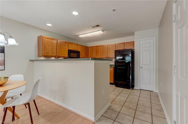 3716 Cotswold Avenue A, Greensboro, NC 27410