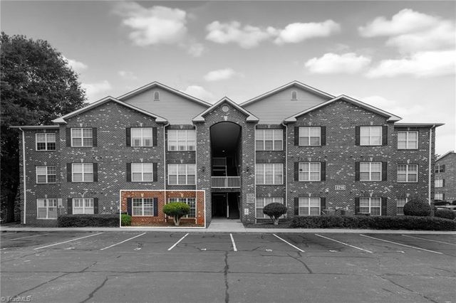 3716 Cotswold Avenue A, Greensboro, NC 27410