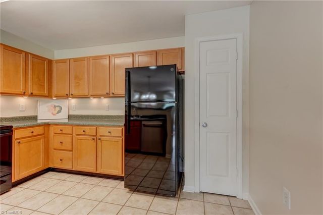 3716 Cotswold Avenue A, Greensboro, NC 27410