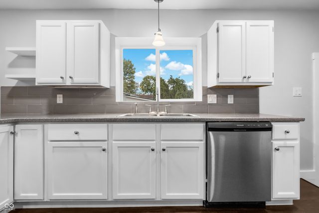 2035 10th Street, Columbus, IN 47201