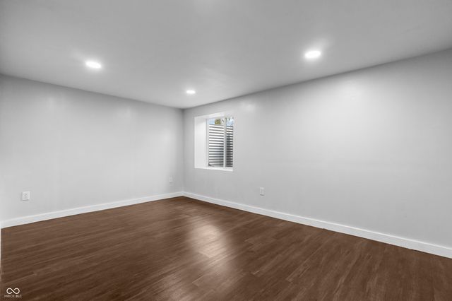 2035 10th Street, Columbus, IN 47201