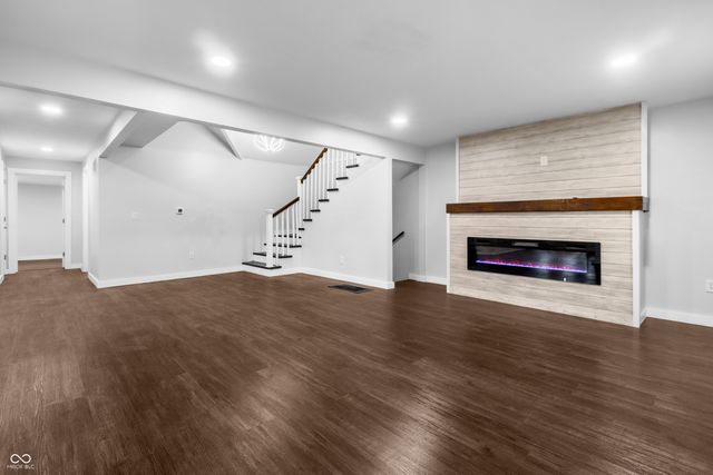 2035 10th Street, Columbus, IN 47201