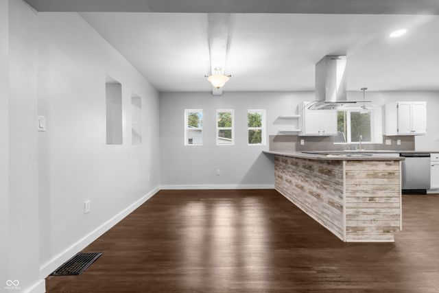 2035 10th Street, Columbus, IN 47201