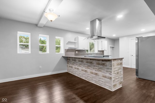 2035 10th Street, Columbus, IN 47201