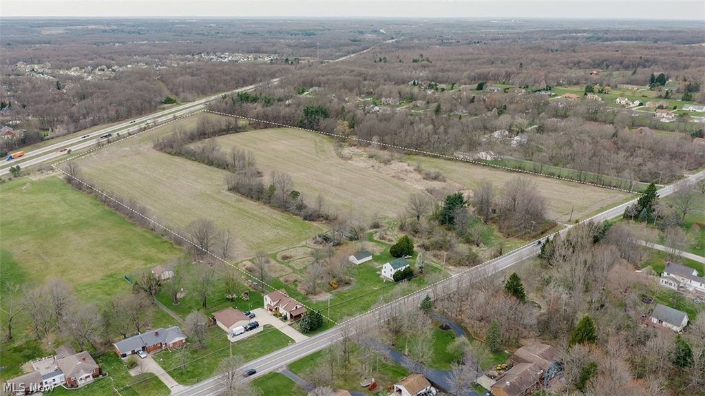 5006 S Canfield Niles Road, Canfield, OH 44406