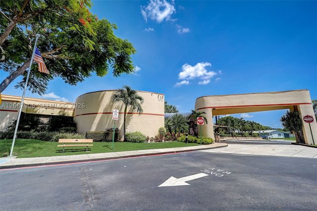 1651 NW 85th Ave, Plantation, FL 33322