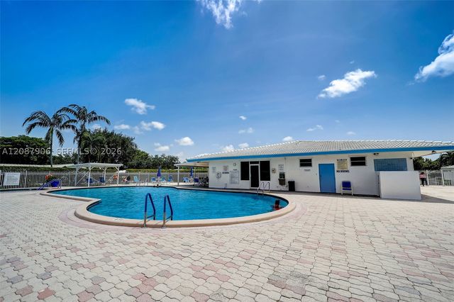 1651 NW 85th Ave, Plantation, FL 33322