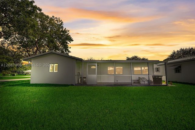 1651 NW 85th Ave, Plantation, FL 33322