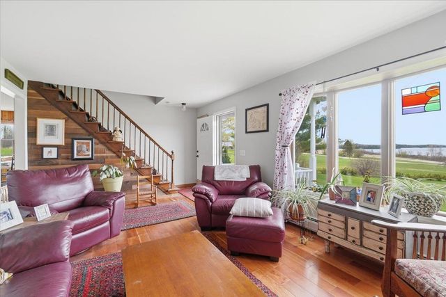48 Bushey Drive, Shelburne, VT 05482
