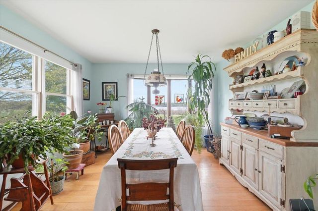 48 Bushey Drive, Shelburne, VT 05482