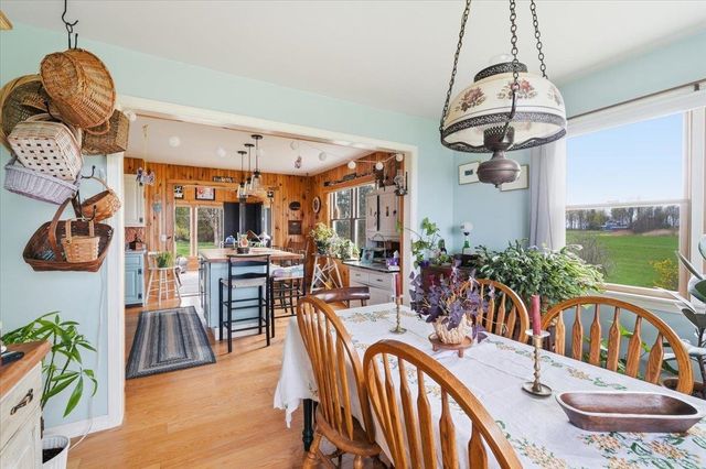 48 Bushey Drive, Shelburne, VT 05482