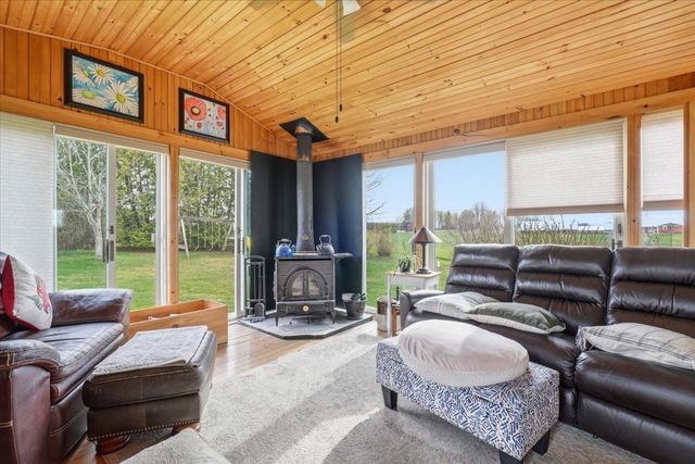48 Bushey Drive, Shelburne, VT 05482